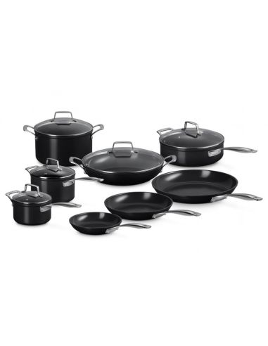 Le Creuset Essential Keramik-Antihaft 8-teiliges Kochset